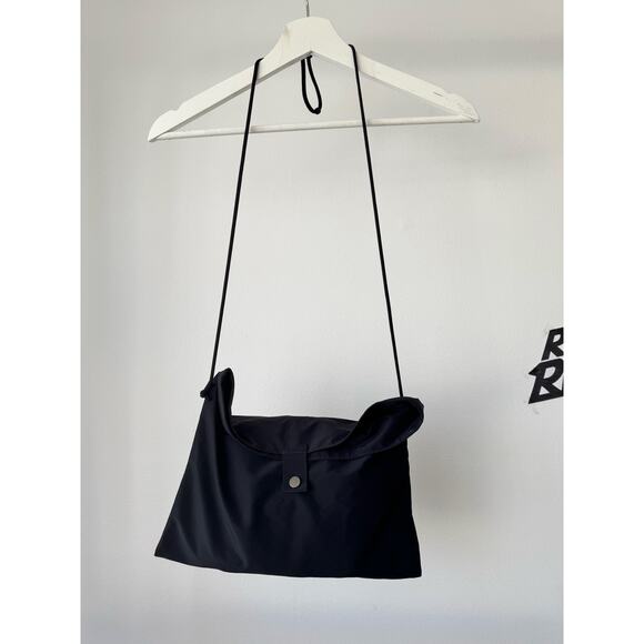 Goldwin 0 Gore-Tex Shoulder Bag - Picture 2 of 6